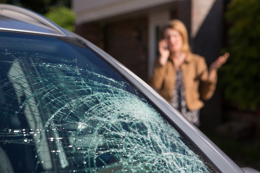 cracked windshield impact on vehicle safety