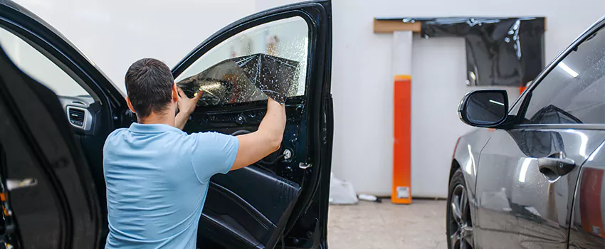 Car Cracked Front Window Repair in Mount Prospect, IL